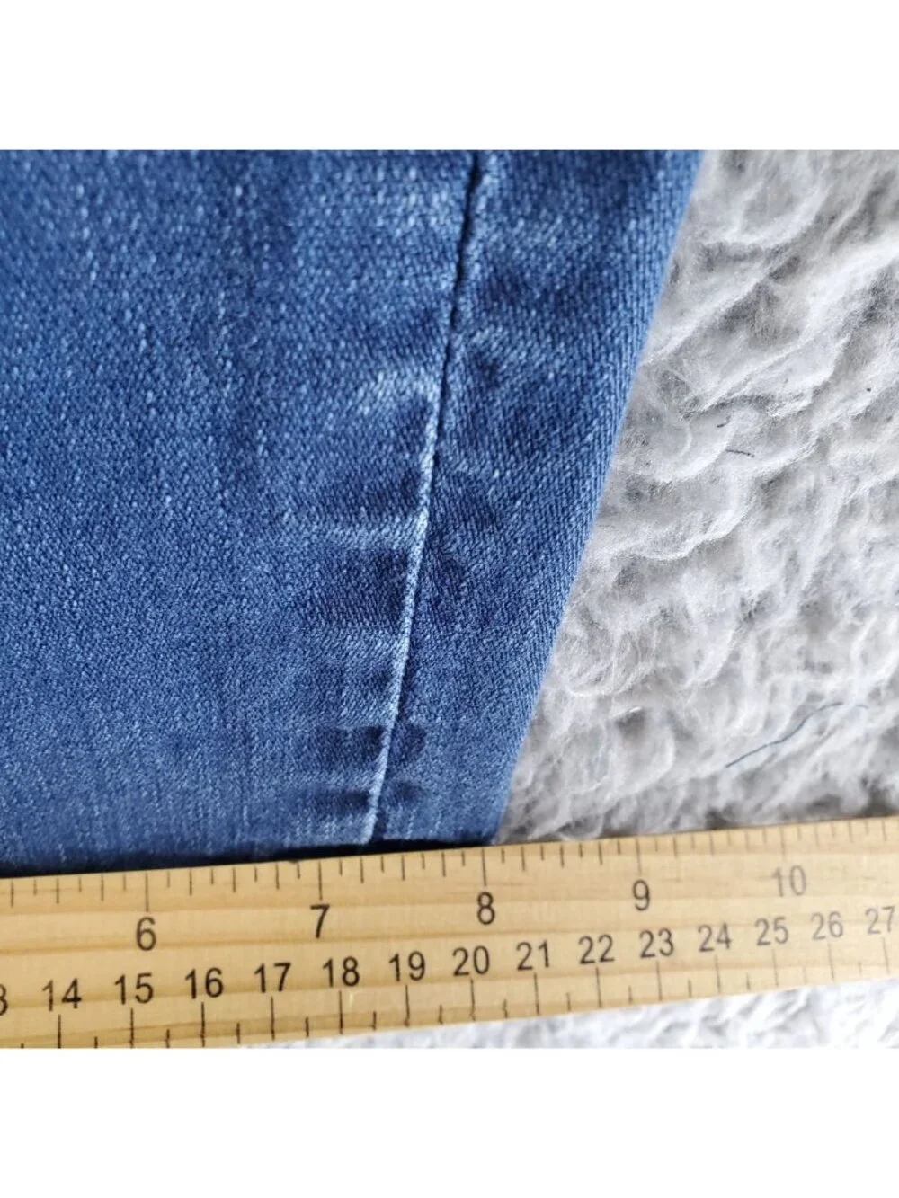 Levis Jeans Mens 40x32 Blue 541 Athletic Fit Mid Rise Stretch Denim *Read*